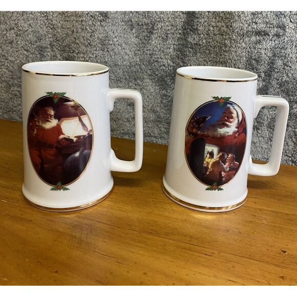 VTG 1996 Coca Cola Santa Gold Trim Mugs 2 Set Collectors Edition Christmas Mugs - Picture 1 of 12